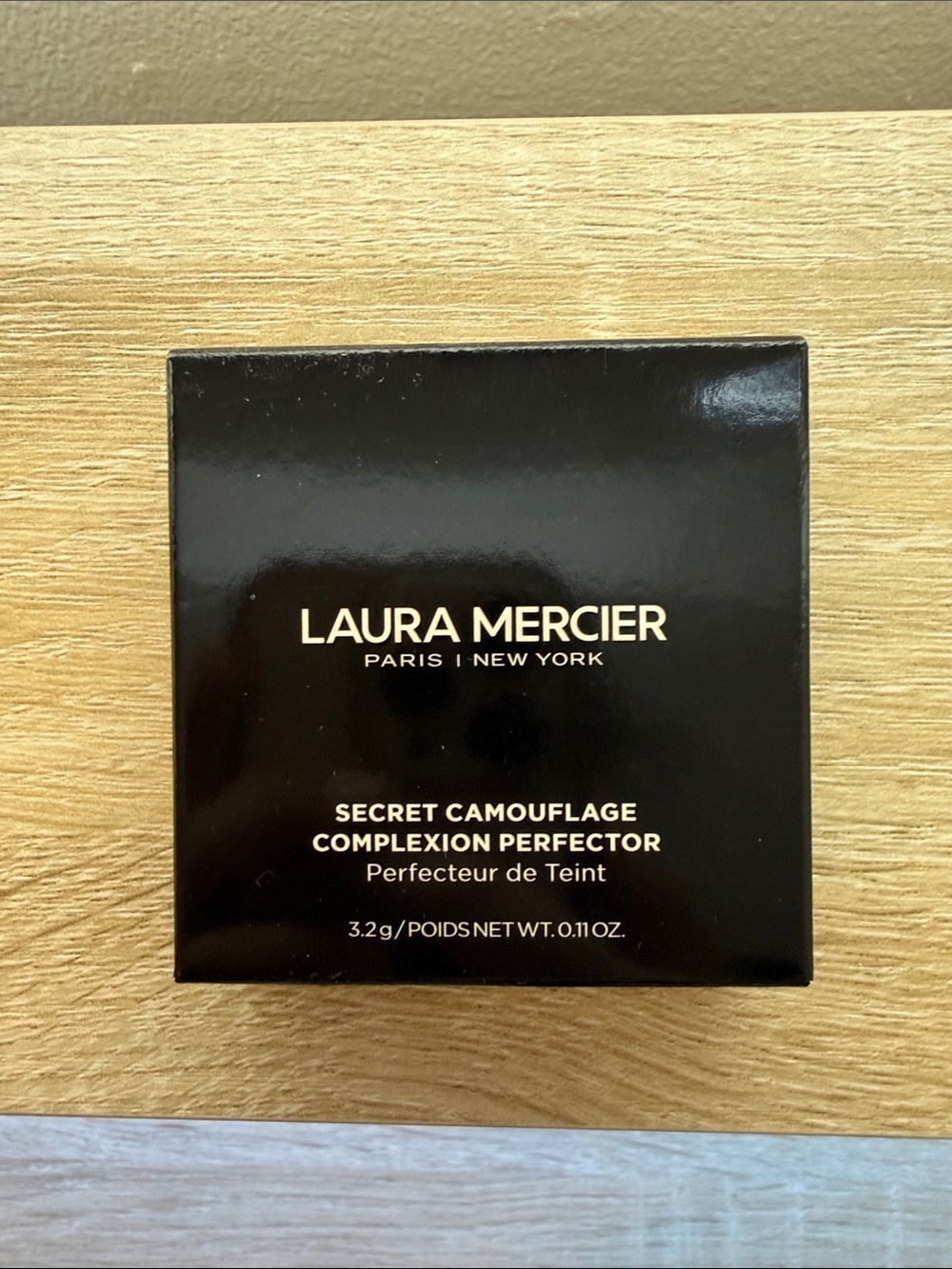 laura mercier Black and Gold Secret Camouflage Complexion Perfector